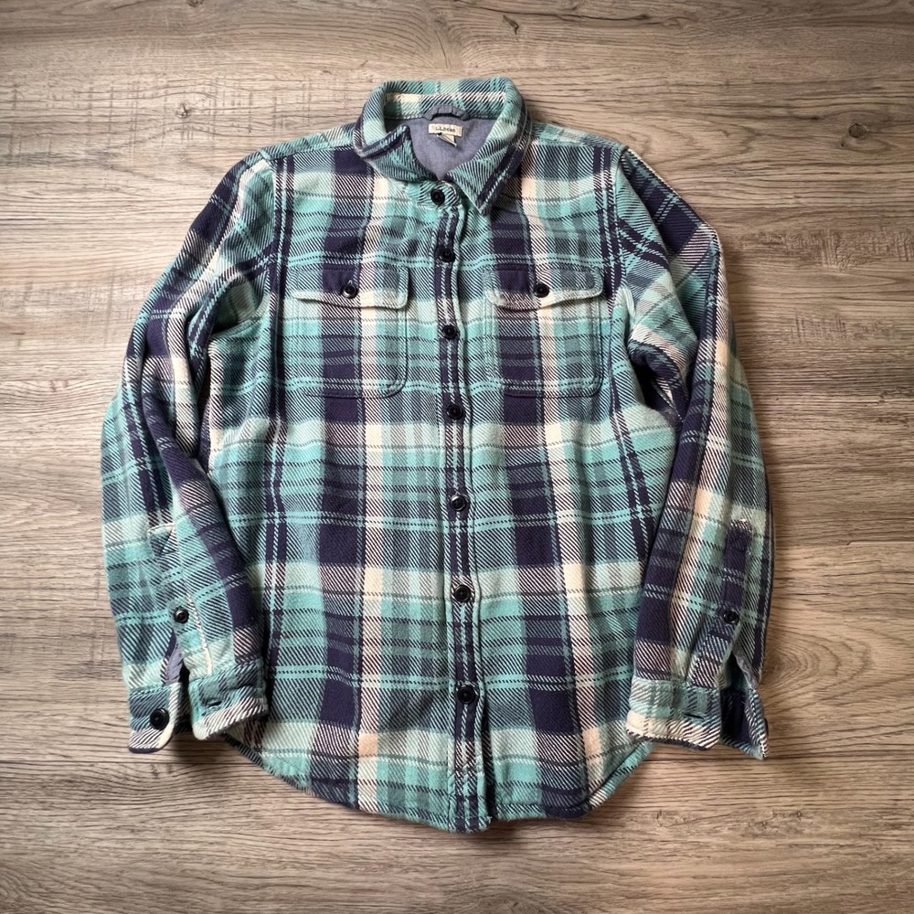 L.L.Bean Flannel Shirt Womens M Teal Navy Plaid Cotton Button Down Outdoorsy X23